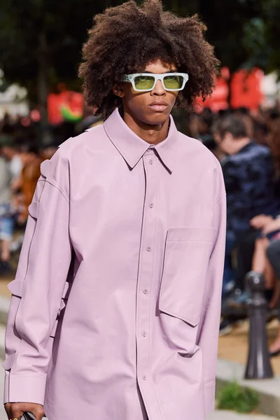 Look 9